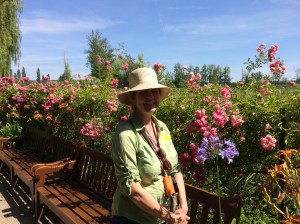 Chapeau in Monet's Garden